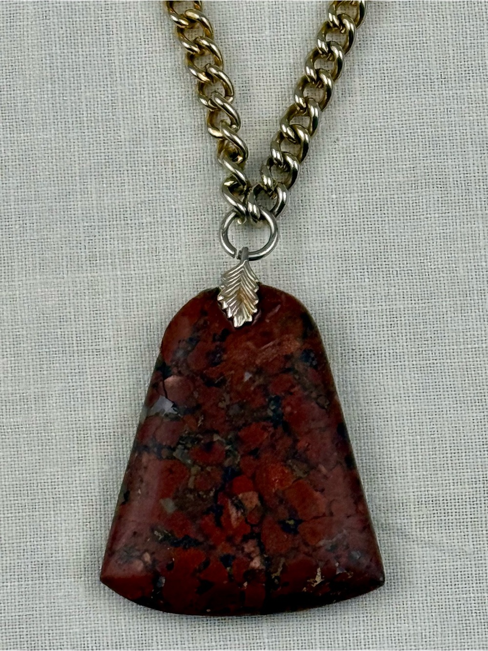 Red Stone Pendant Necklace Gold Tone Chain Leaf Accent Boho Artisan - Picture 3 of 5